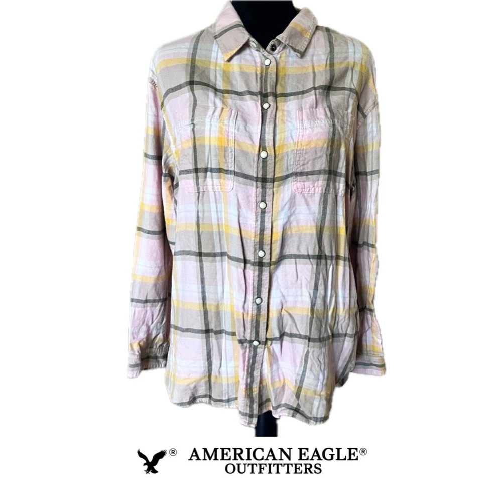 AMERICAN EAGLE Womens Soft Flannel Top Sz M Pink Plaid Snap Closure Long Sleeve